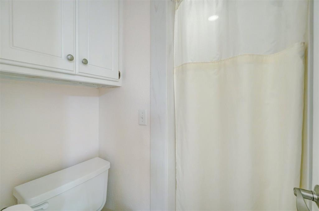 2004 Oak Forest Drive
