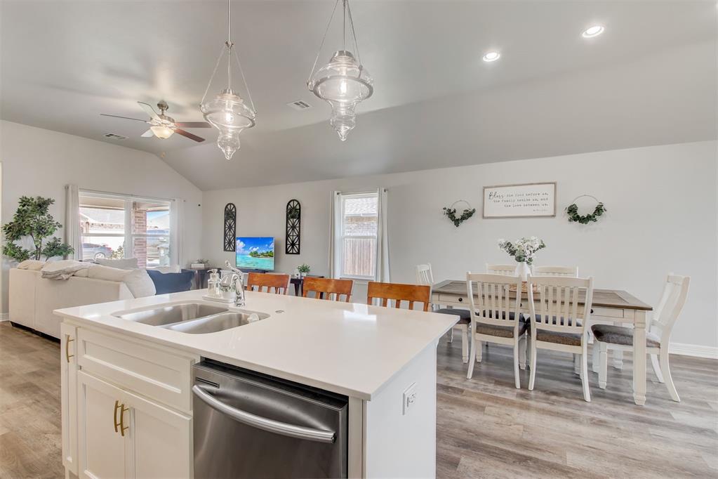 3516 Sawtooth Ridge Drive