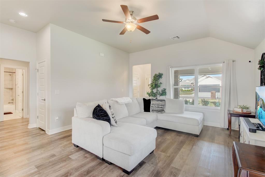 3516 Sawtooth Ridge Drive