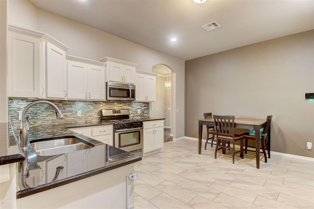 708 Dusty Trail