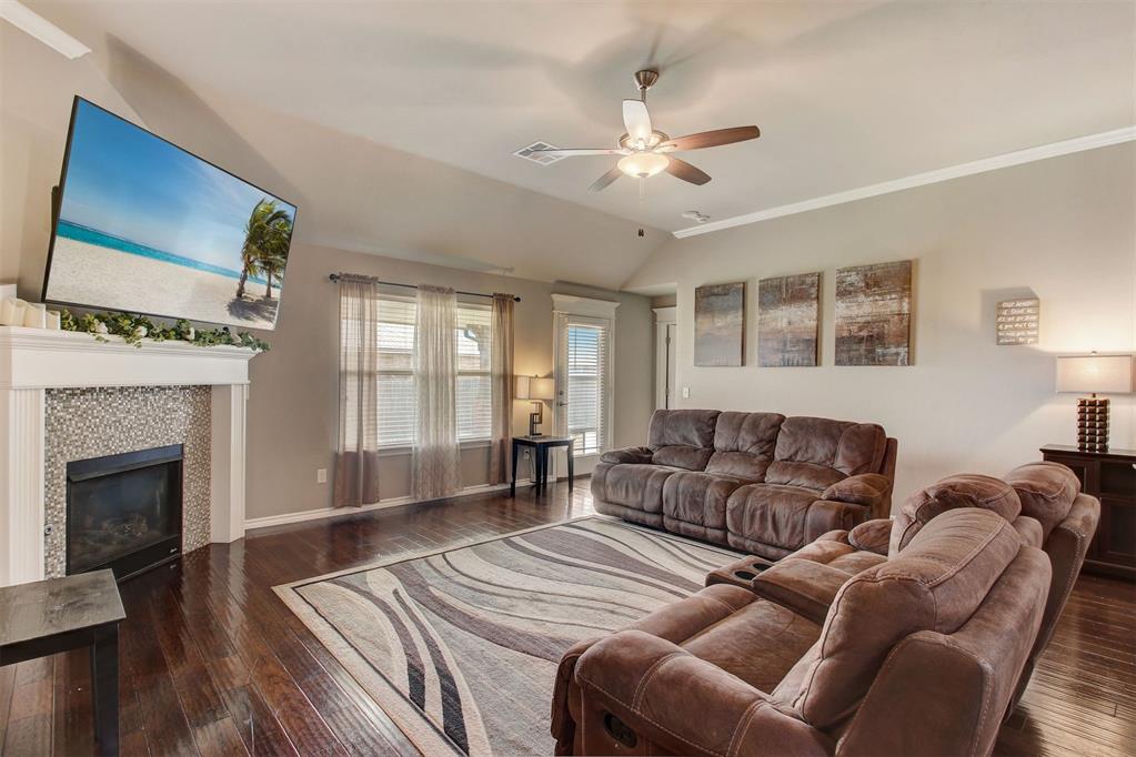 708 Dusty Trail