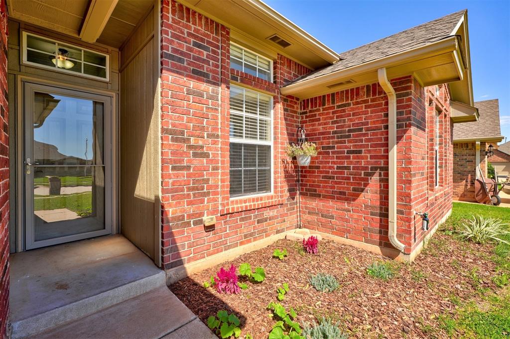 713 N Bobcat Way