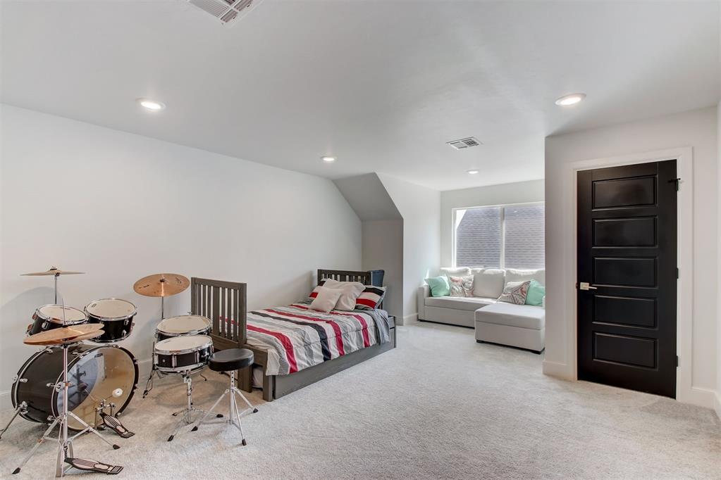 9224 NW 82nd Street
