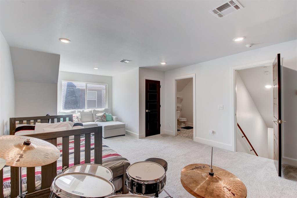 9224 NW 82nd Street