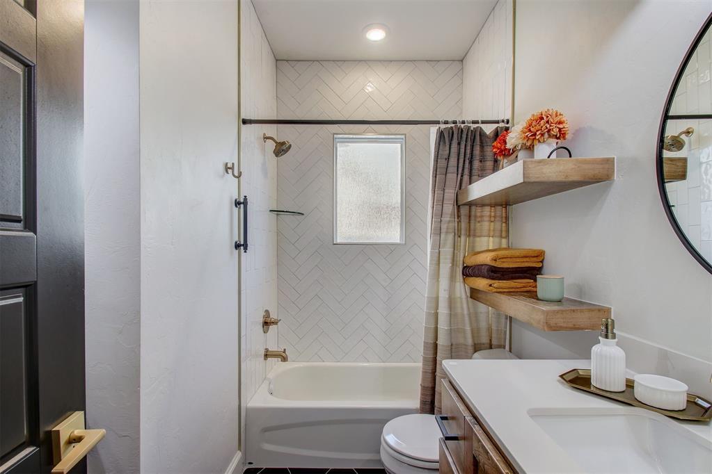 9224 NW 82nd Street