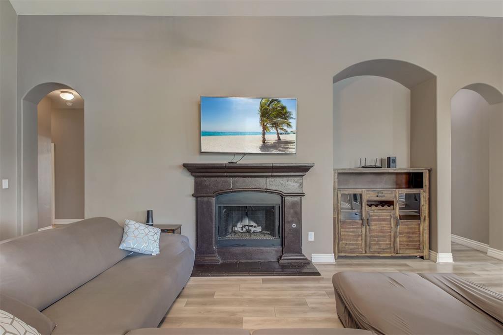 2816 Indian Grass Court