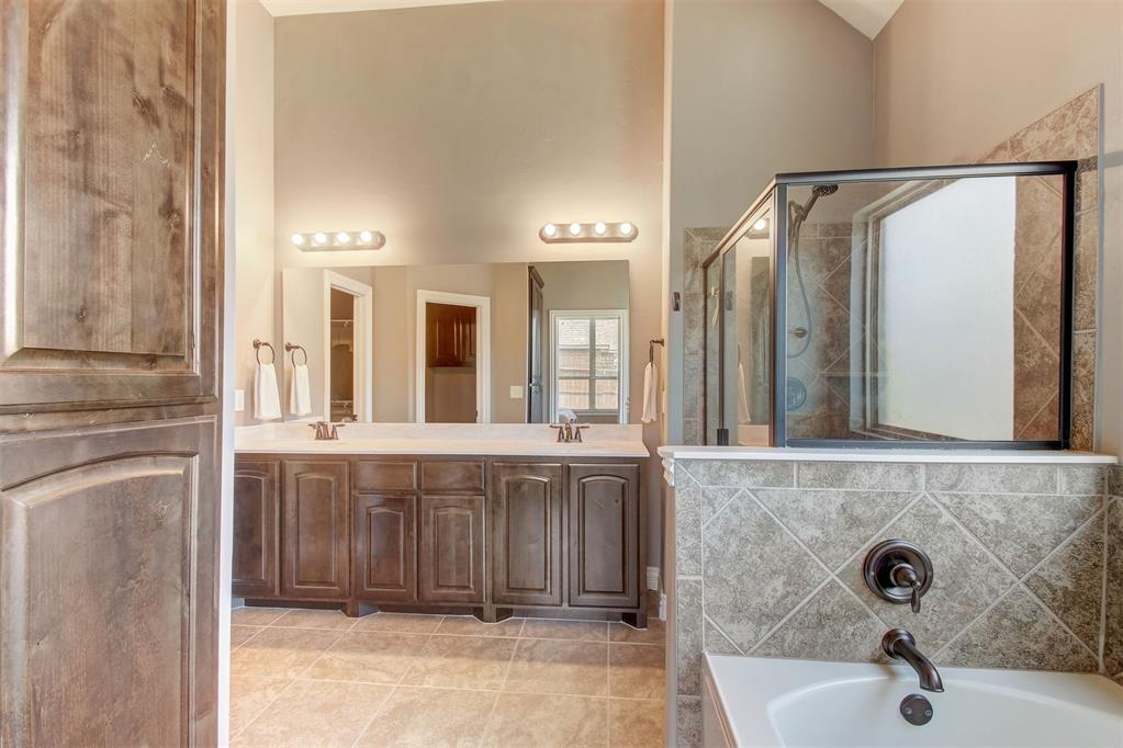 2816 Indian Grass Court