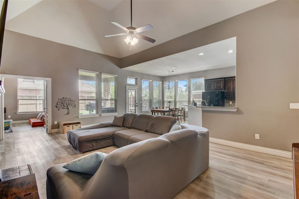 2816 Indian Grass Court