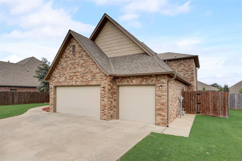 1524 NW 175th Court