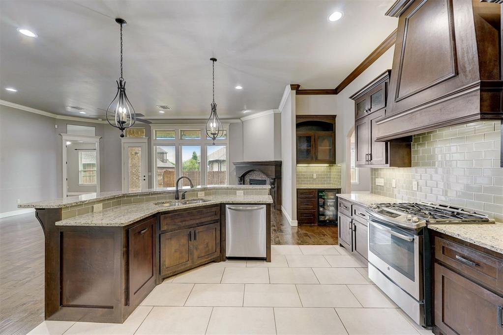 1524 NW 175th Court