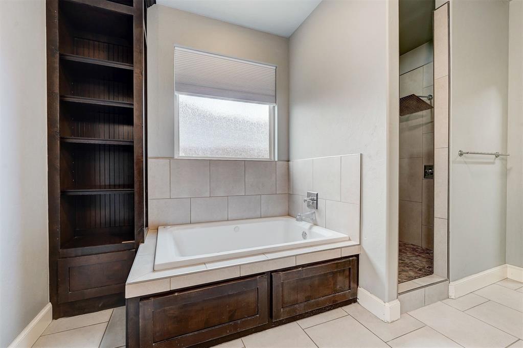 1524 NW 175th Court