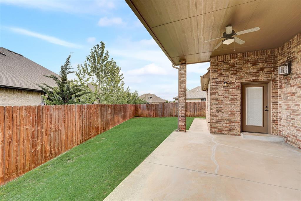 1524 NW 175th Court