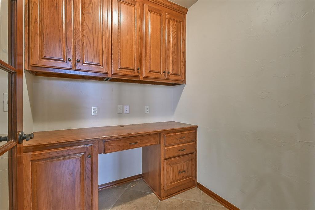 9305 SW 28th Street