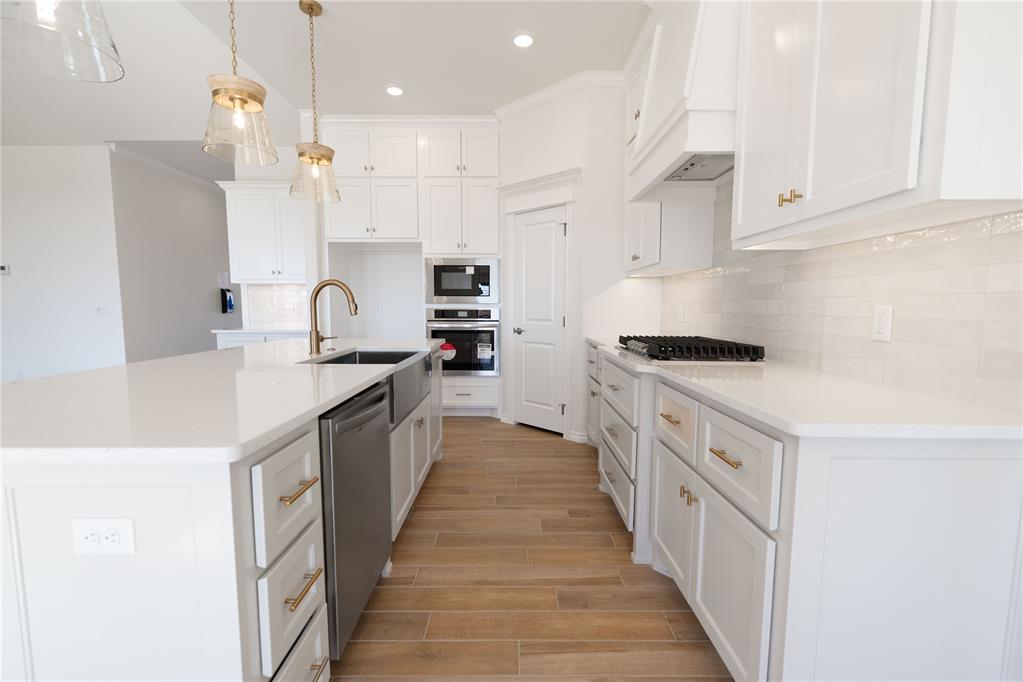 9312 NW 88th Street