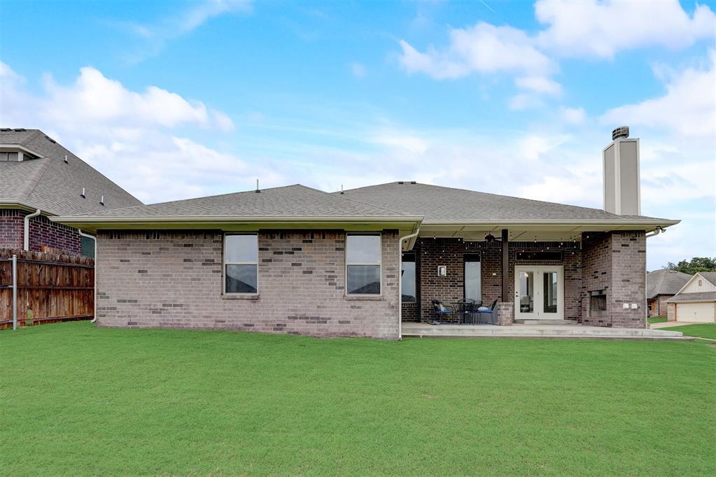 2825 Clover Field Drive