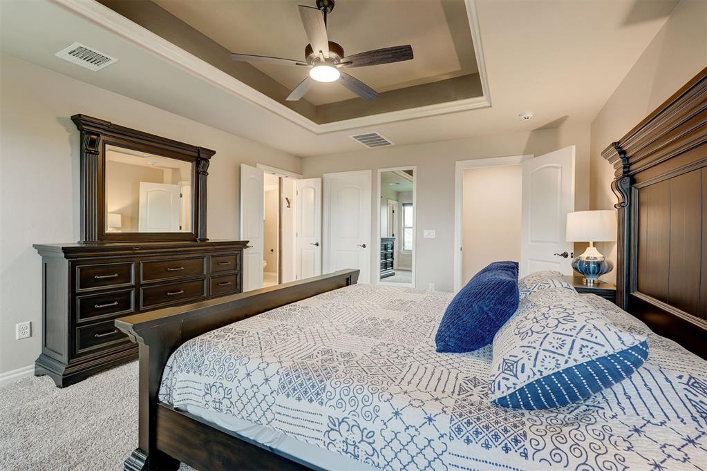 2825 Clover Field Drive