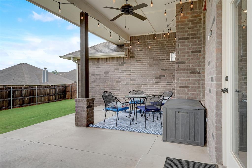 2825 Clover Field Drive