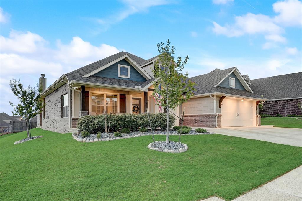 2825 Clover Field Drive