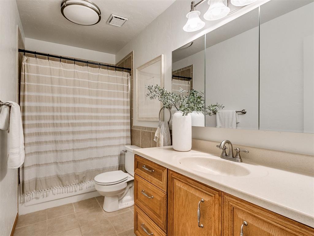 1121 Fox Lake Lane