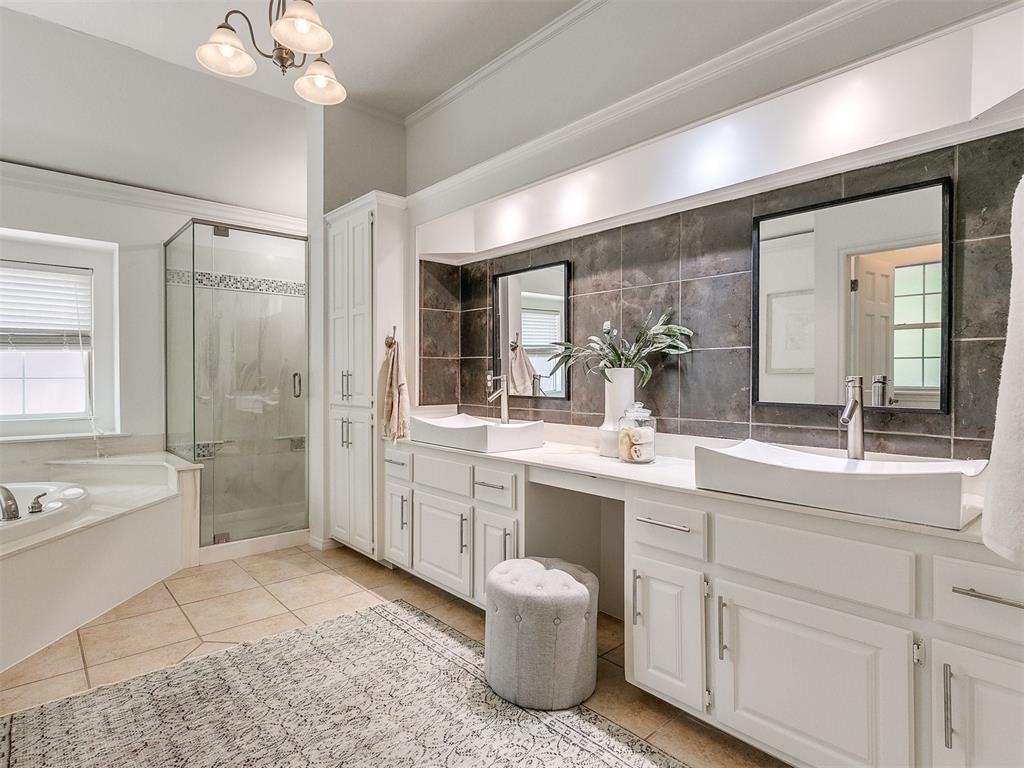 1121 Fox Lake Lane