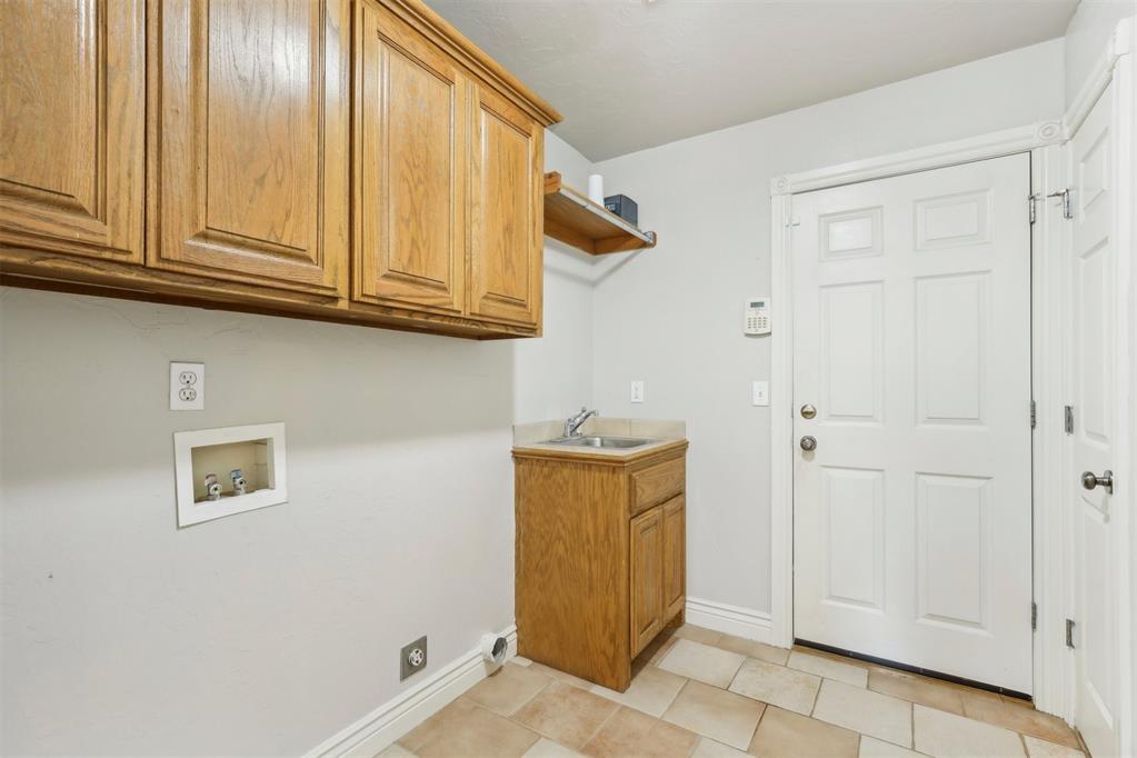 1804 Dorothy Drive