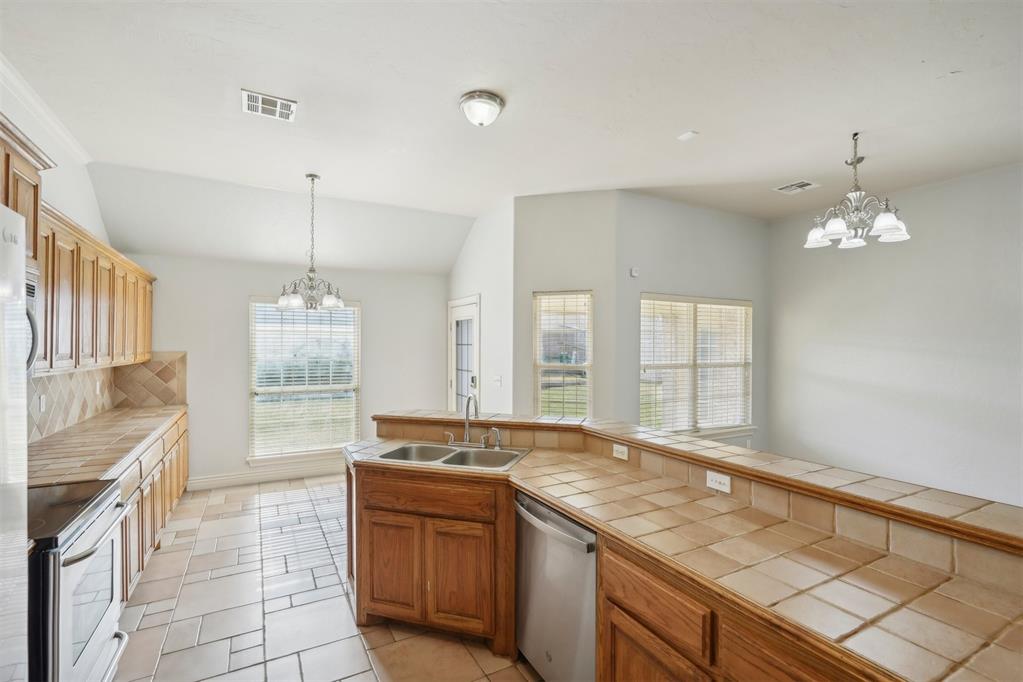 1804 Dorothy Drive