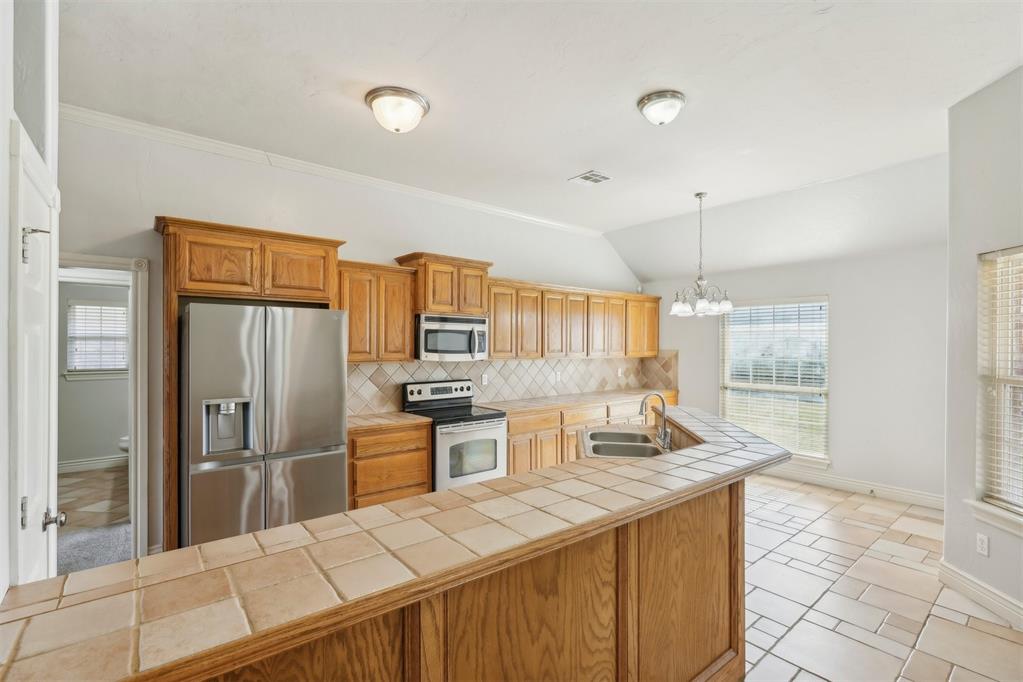 1804 Dorothy Drive