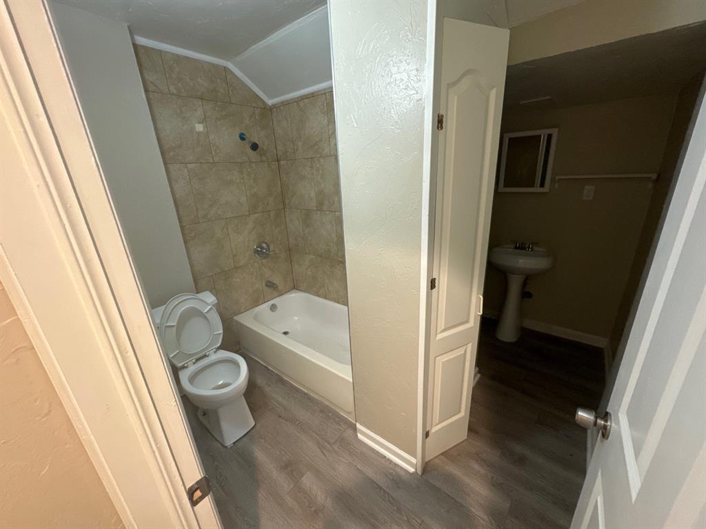 21 SW 23rd Street