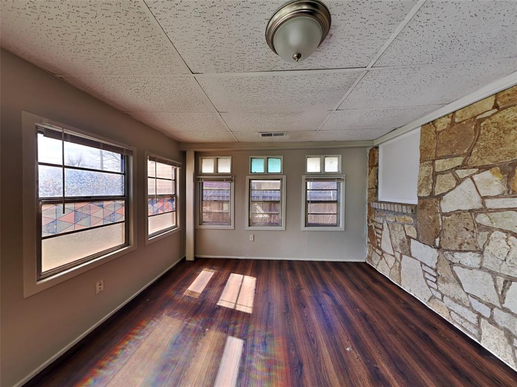 218 E Myrtle Lane