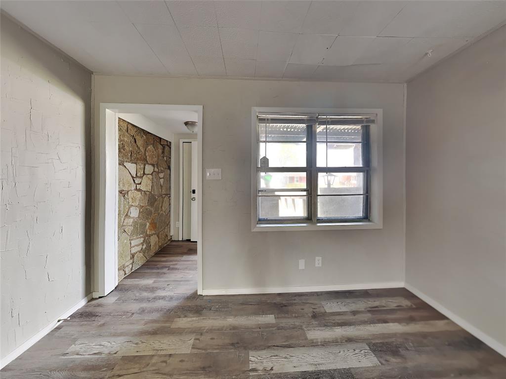 218 E Myrtle Lane