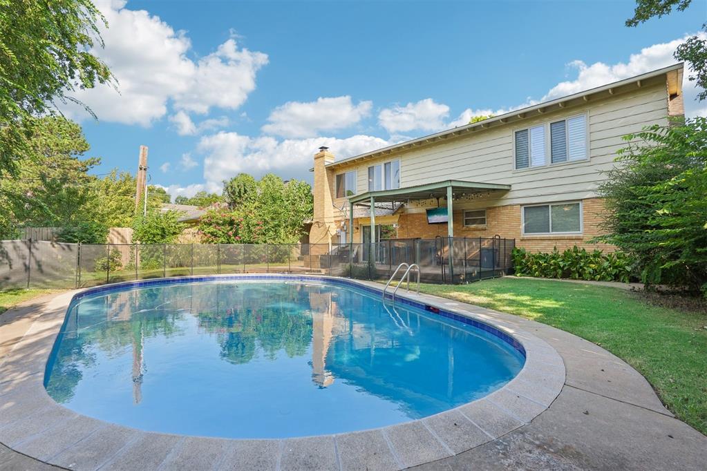 2224 NW 47th Street