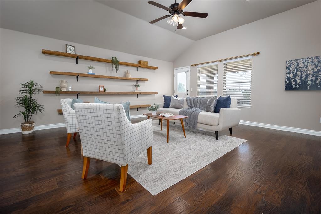 1114 Eaglerock Lane
