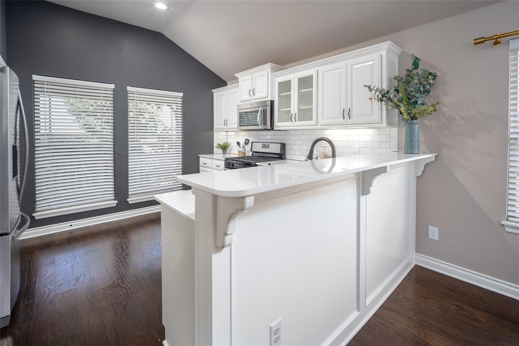 1114 Eaglerock Lane