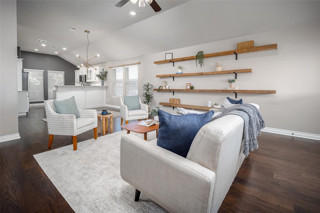 1114 Eaglerock Lane