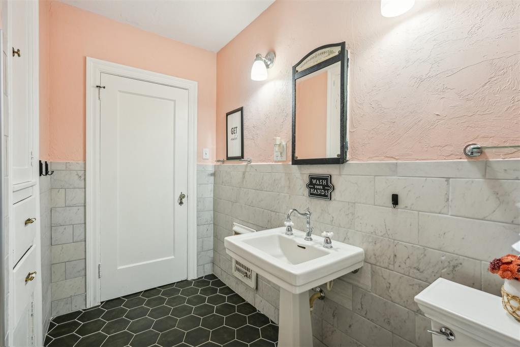 3130 NW 24th Street