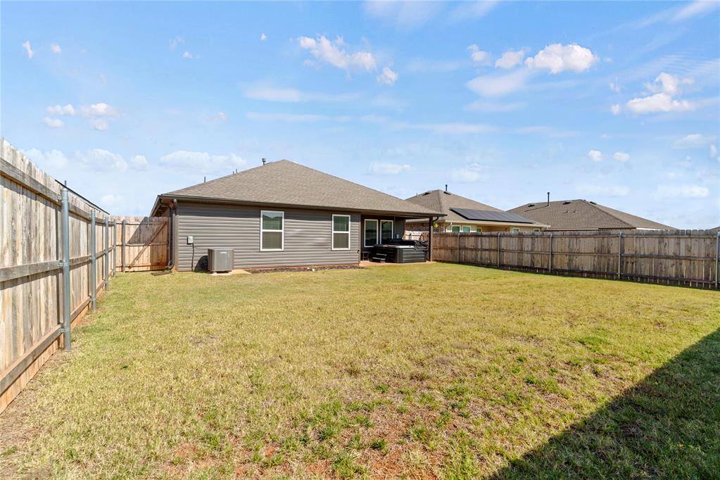 10408 SW 41st Place