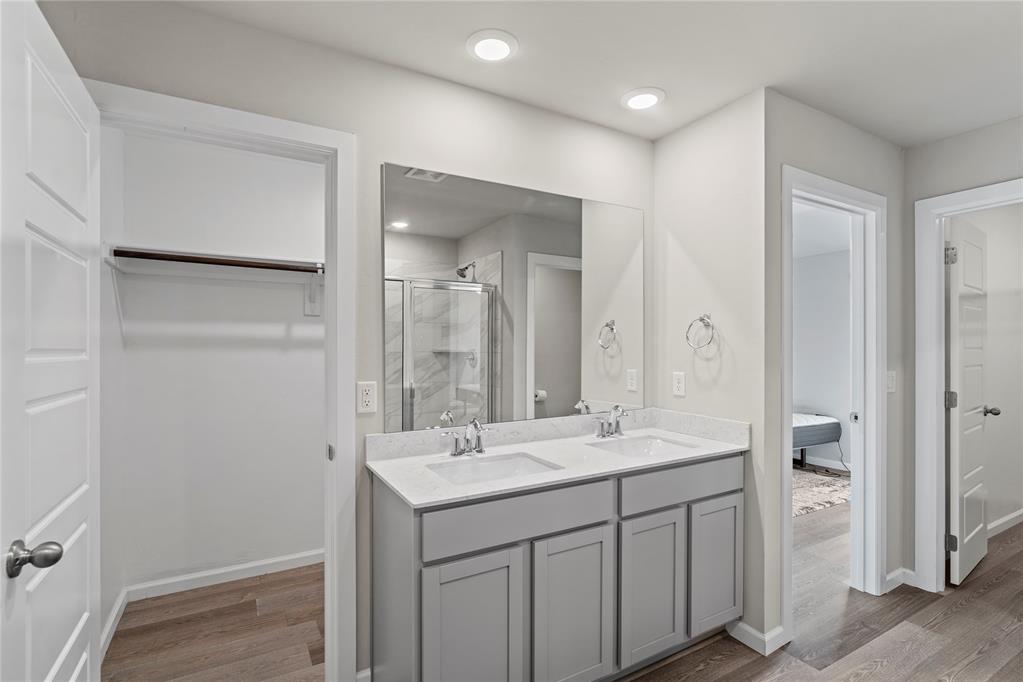 10408 SW 41st Place