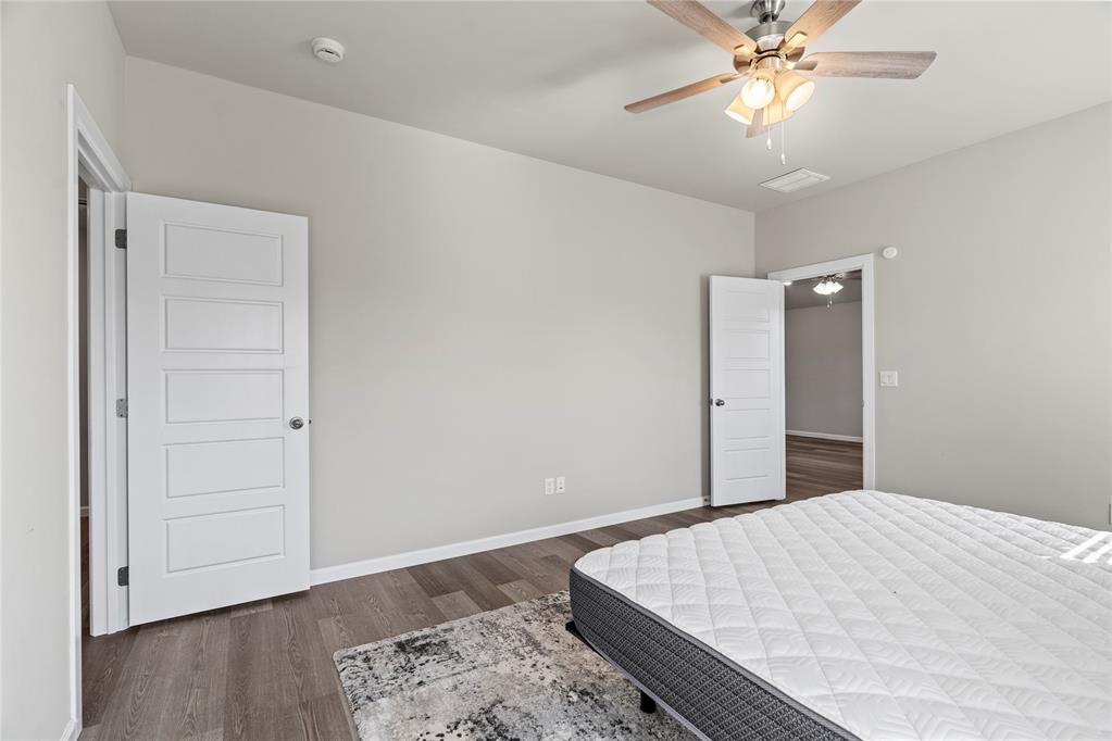 10408 SW 41st Place