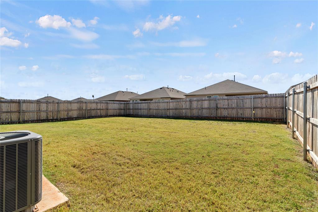 10408 SW 41st Place