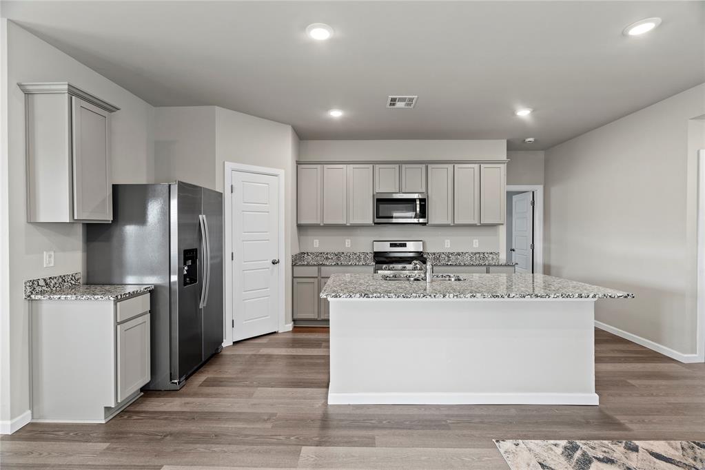 10408 SW 41st Place