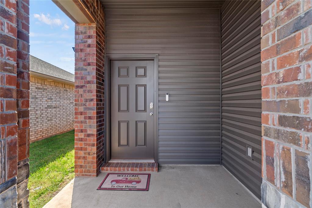10408 SW 41st Place