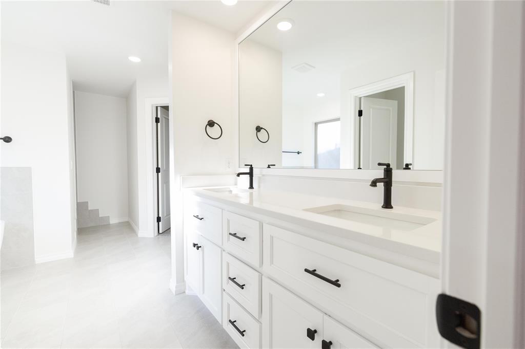8301 Mountain Oak Drive