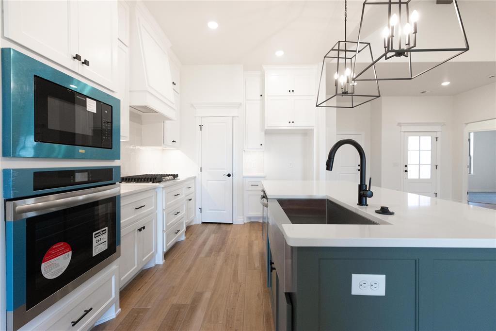 8301 Mountain Oak Drive