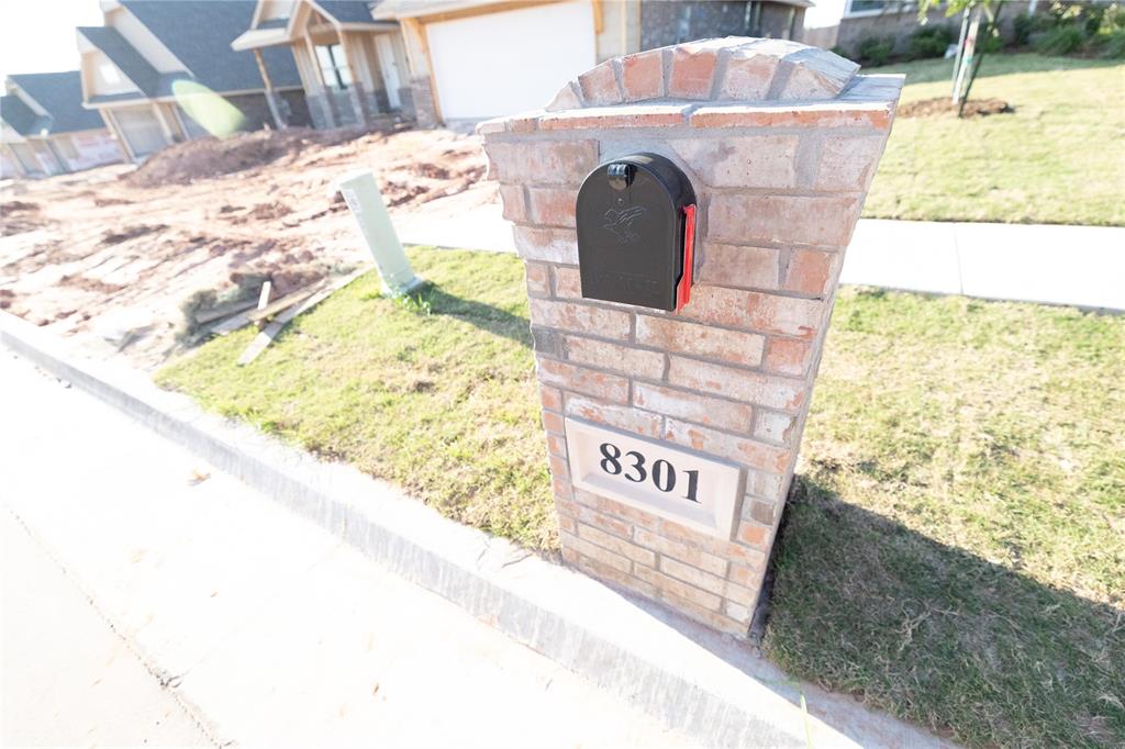 8301 Mountain Oak Drive