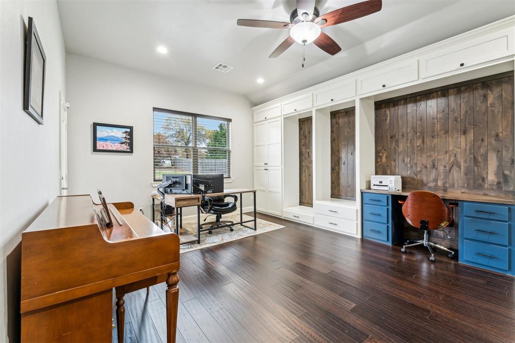 16280 Silver Spring Drive