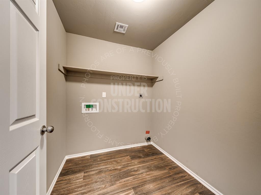 13440 Pineberry Way