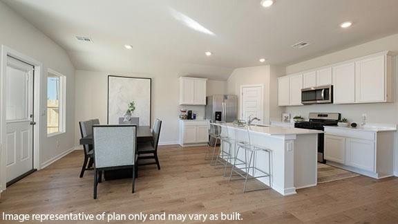 2541 Tracys Manor