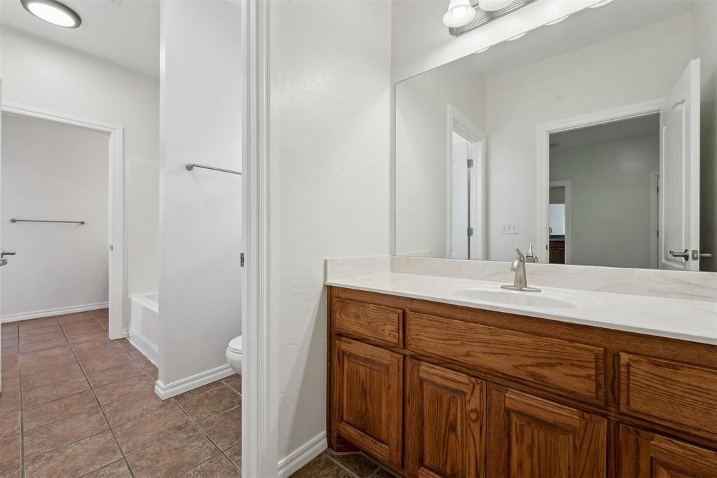 1001 NE 32nd Street