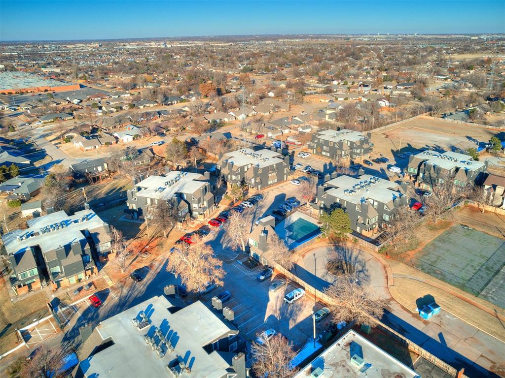 11520 N May Avenue Unit: C205
