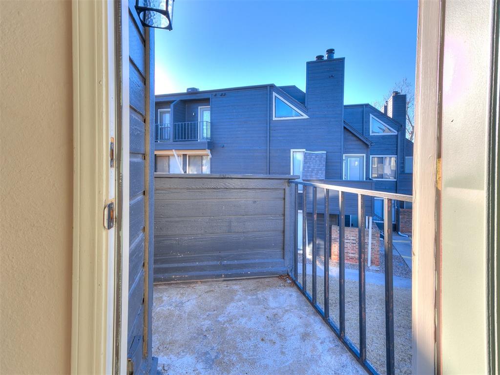 11520 N May Avenue Unit: C205